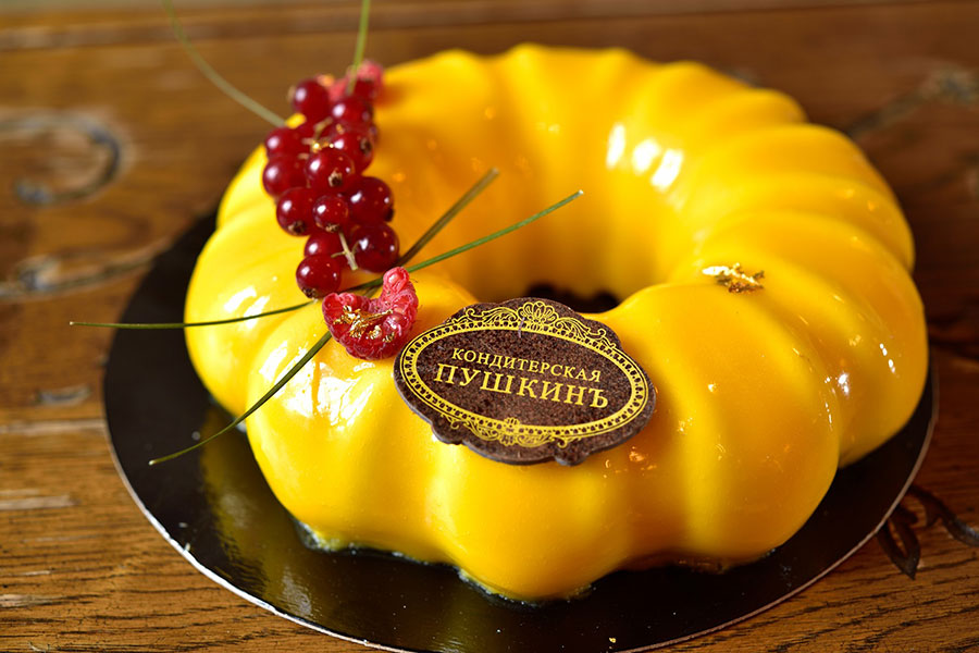 New desserts in patisserie Café Pushkin
